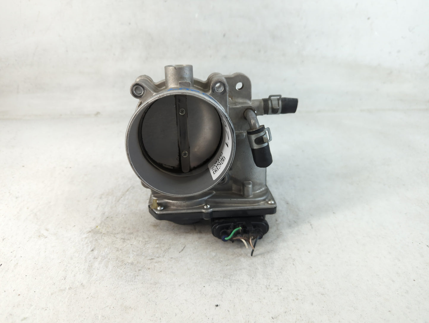 2015-2018 Kia Sedona Throttle Body P/N:35100-3CAA0 Fits Fits 2012 2013 2014 2015 2016 2017 2018 OEM Used Auto Parts - Oemuse