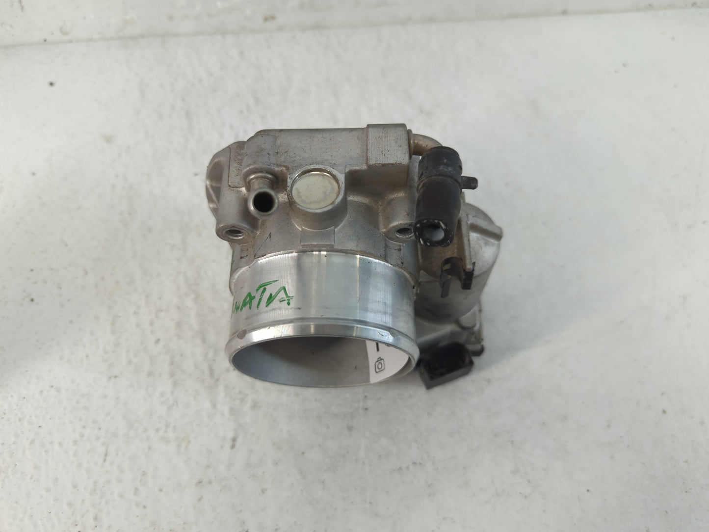 2016-2020 Kia Sorento Throttle Body P/N:35100-2G700 Fits Fits 2015 2016 2017 2018 2019 2020 2021 OEM Used Auto Parts - Oemus