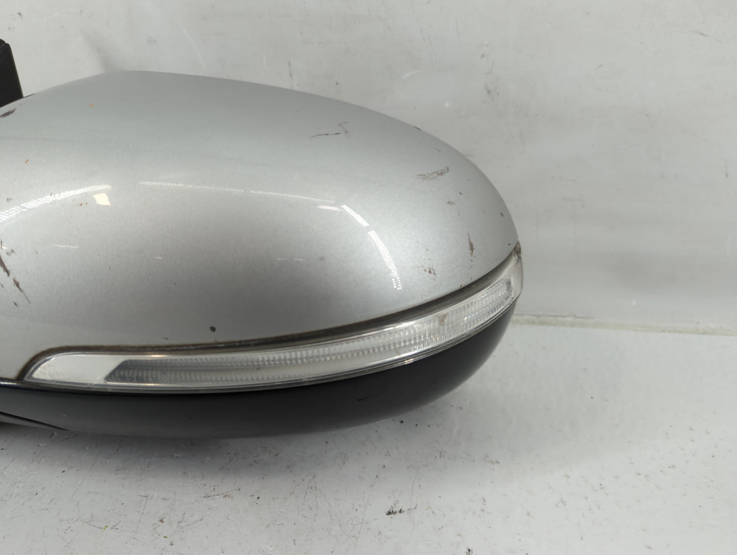 2016-2020 Kia Sorento Driver Side View Mirror - Left Door Mirror OEM Used - Oemusedautoparts1.com
