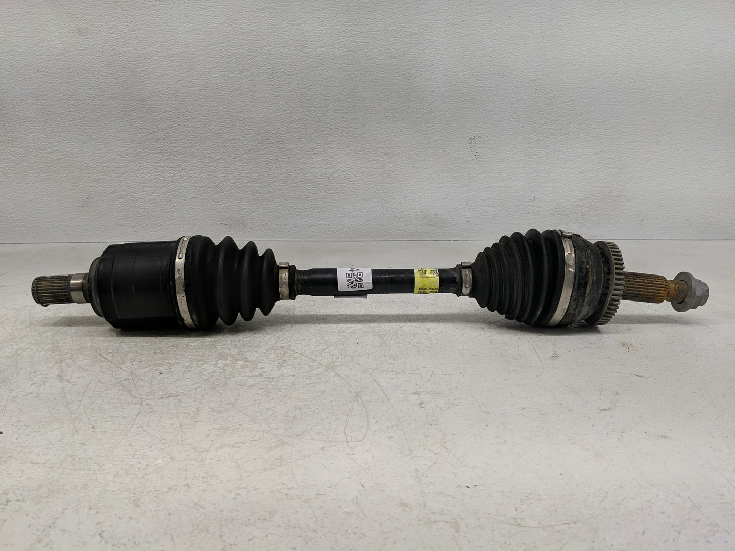 2016-2018 Kia Sorento Axle Shaft Front Driver Cv C/v - Oemusedautoparts1.com