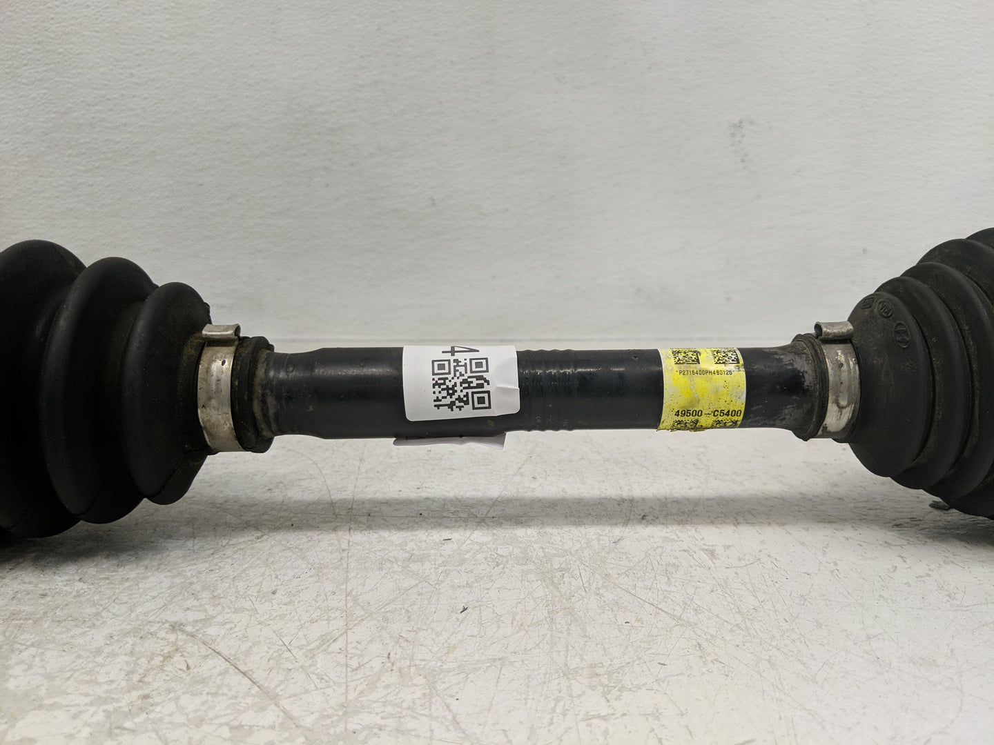 2016-2018 Kia Sorento Axle Shaft Front Driver Cv C/v - Oemusedautoparts1.com