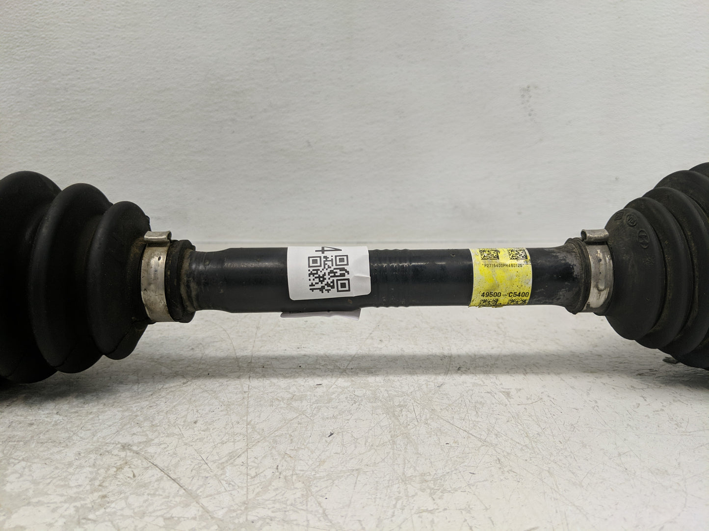 2016-2018 Kia Sorento Axle Shaft Front Driver Cv C/v - Oemusedautoparts1.com