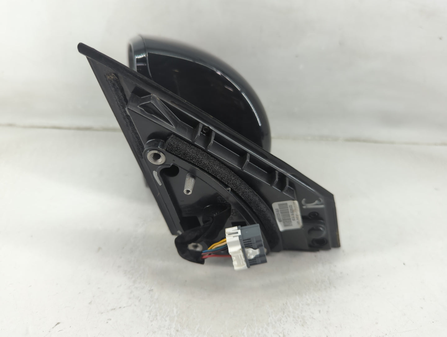 2016-2020 Kia Sorento Driver Side View Mirror - Left Door Mirror OEM Used - Oemusedautoparts1.com
