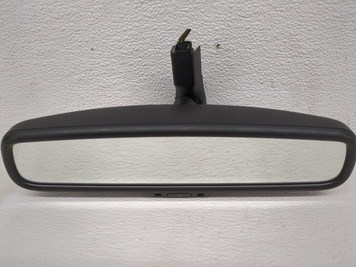2016-2020 Kia Sorento Interior Rear View Mirror Replacement OEM P/N:85101-A4000 Fits OEM Used Auto Parts - Oemusedautoparts1