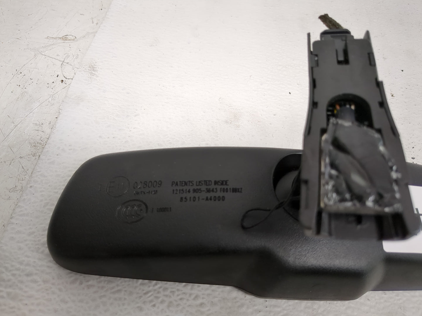 2016-2020 Kia Sorento Interior Rear View Mirror Replacement OEM P/N:85101-A4000 Fits OEM Used Auto Parts - Oemusedautoparts1