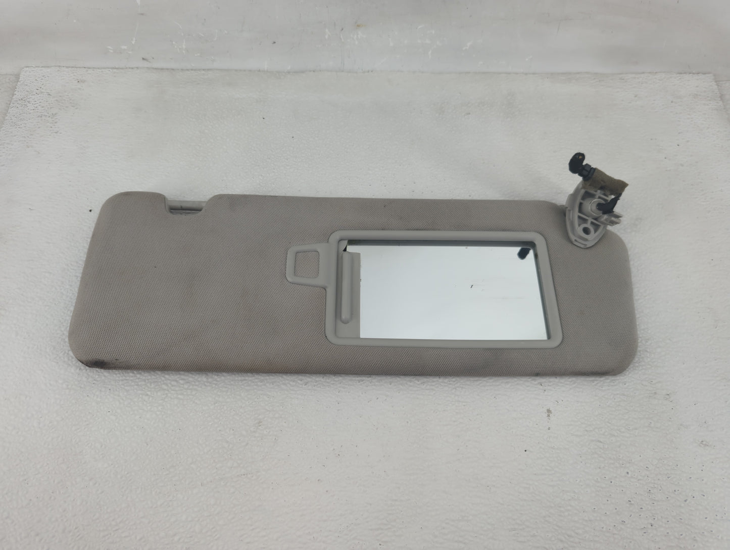 2016-2020 Kia Sorento Sun Visor Shade Replacement Passenger Right Mirror Fits Fits 2016 2017 2018 2019 2020 OEM Used Auto Pa