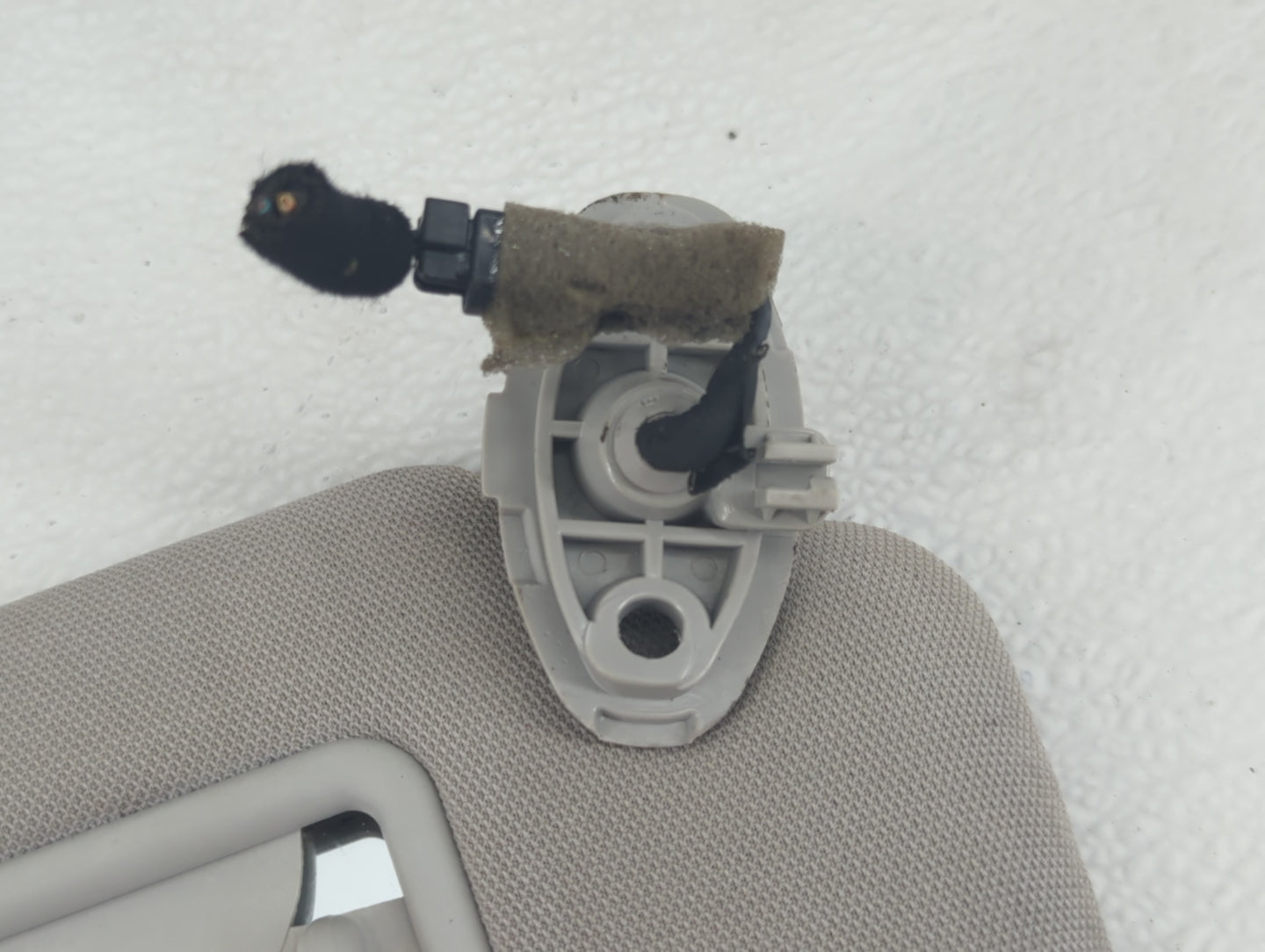 2016-2020 Kia Sorento Sun Visor Shade Replacement Passenger Right Mirror Fits Fits 2016 2017 2018 2019 2020 OEM Used Auto Pa