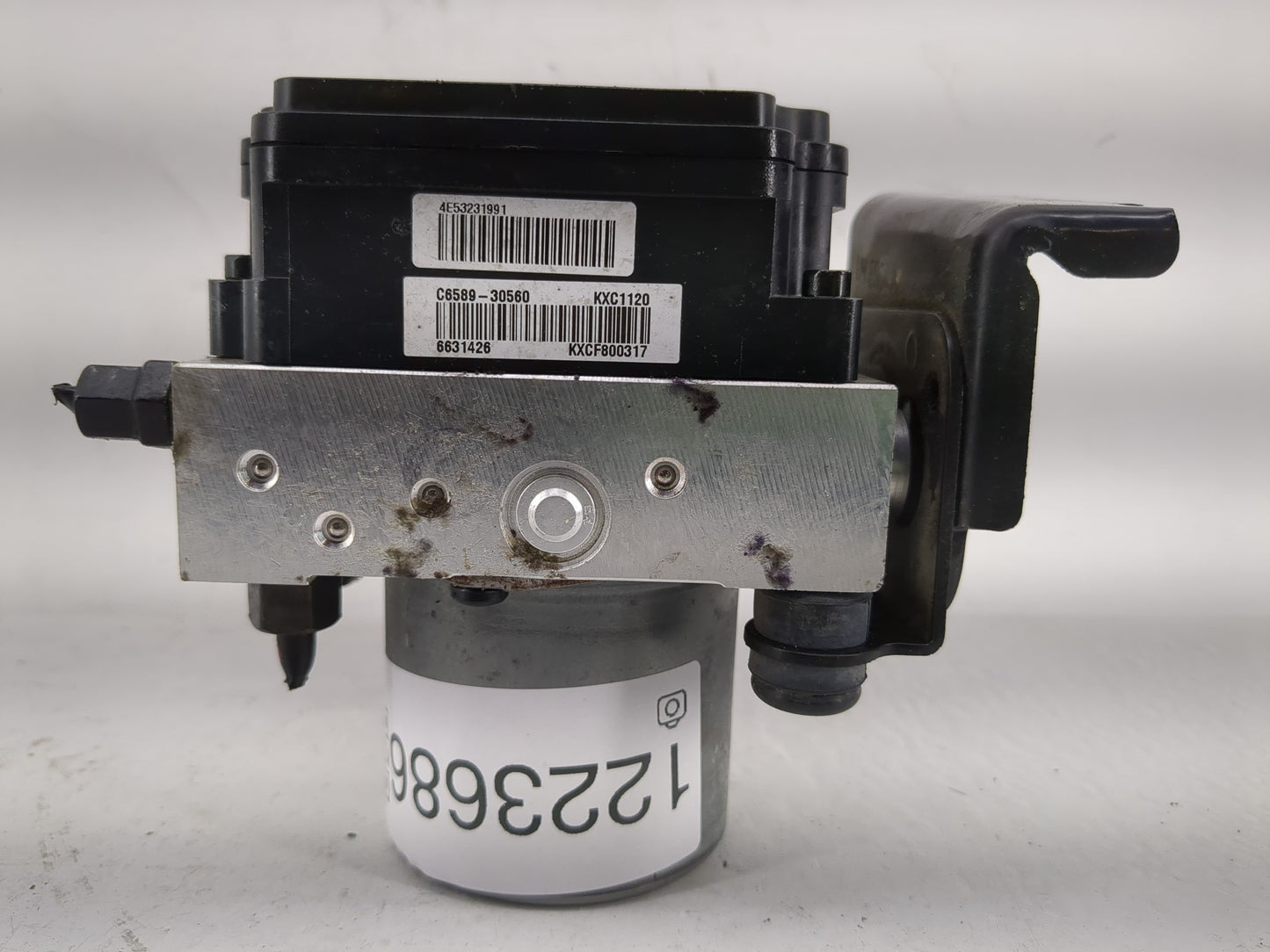 2016-2018 Kia Sorento ABS Pump Control Module Replacement P/N:58900-C6840 Fits Fits 2016 2017 2018 OEM Used Auto Parts - Oem