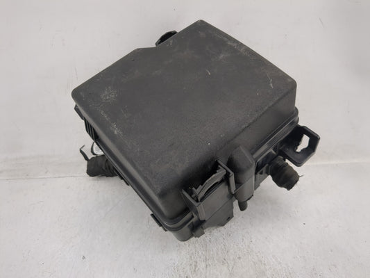 2016-2018 Kia Sorento Fusebox Fuse Box Panel Relay Module P/N:VS91200C Fits Fits 2016 2017 2018 OEM Used Auto Parts - Oemuse