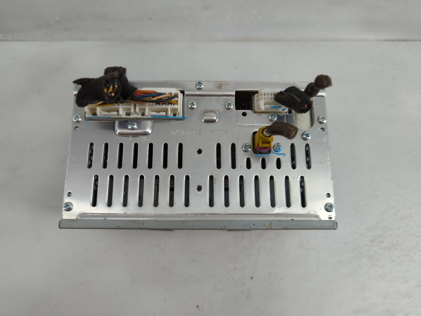 2016 Kia Sorento Radio AM FM Cd Player Receiver Replacement P/N:CQ-FJ25E4UMB Fits OEM Used Auto Parts - Oemusedautoparts1.co