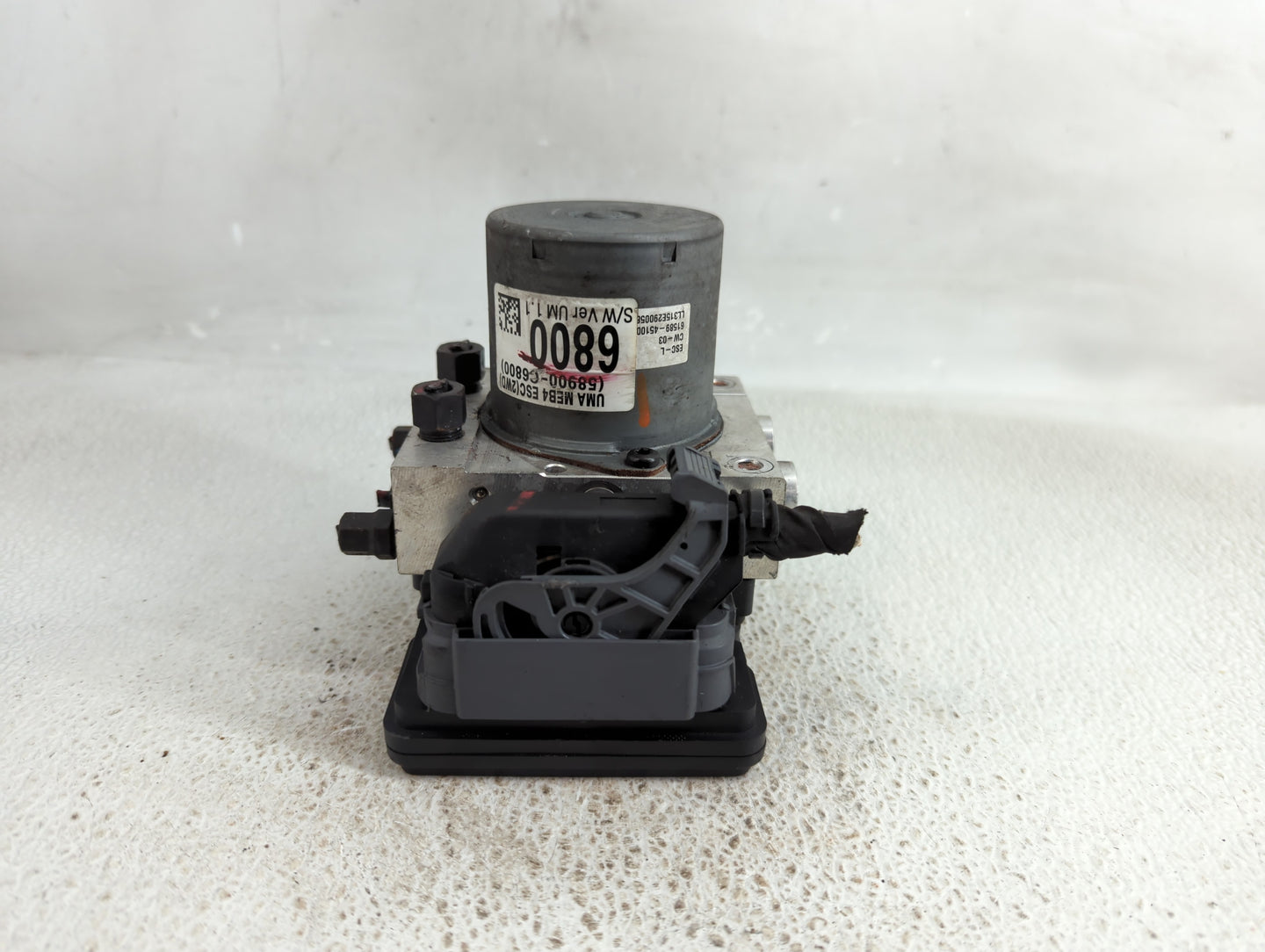 2016-2018 Kia Sorento ABS Pump Control Module Replacement P/N:58900-C6800 Fits Fits 2016 2017 2018 OEM Used Auto Parts - Oem