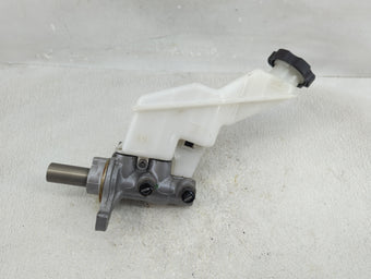 compare product 2016-2020 Kia Sorento Brake Master Cylinder