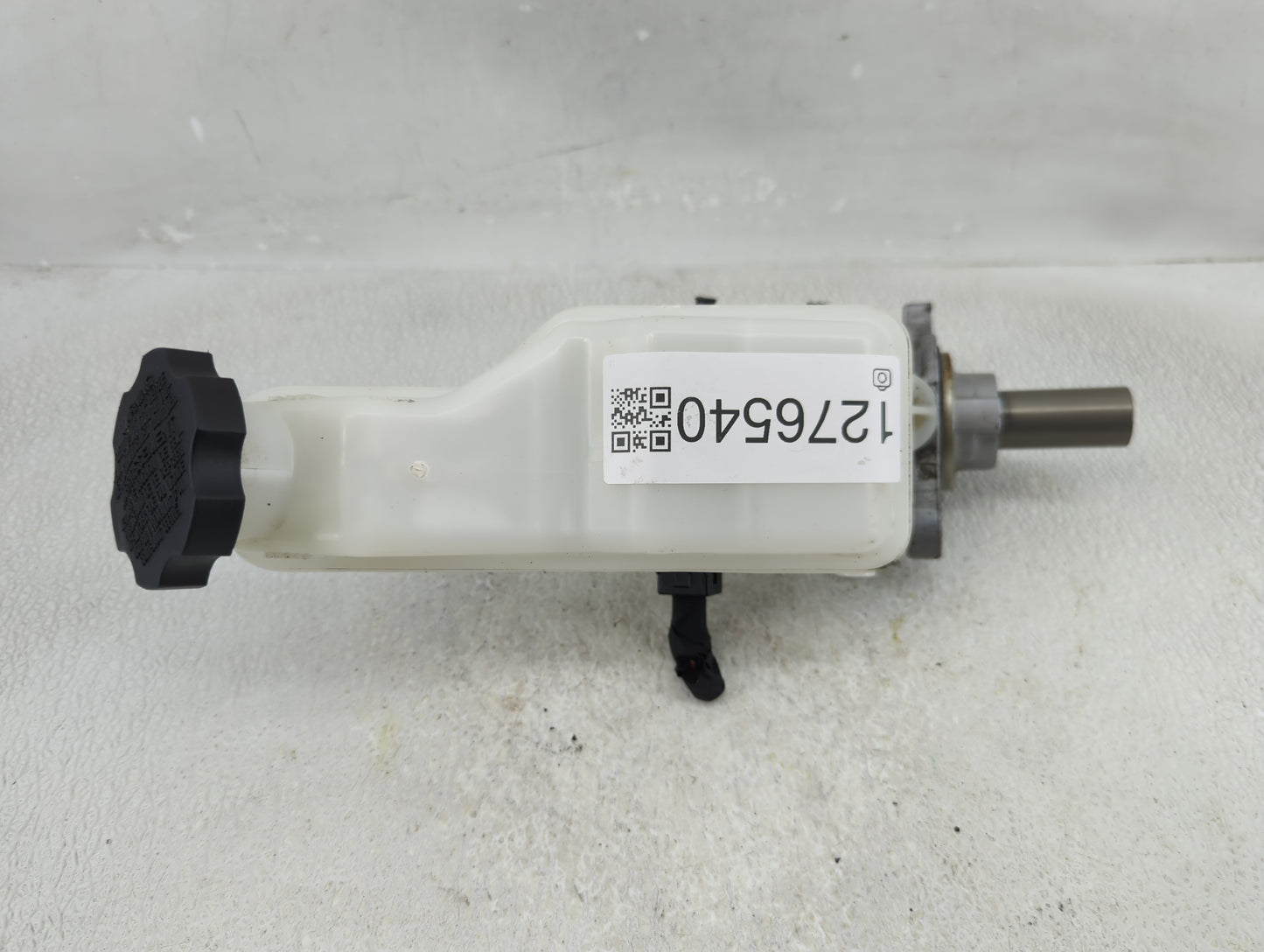 2016-2020 Kia Sorento Brake Master Cylinder - Oemusedautoparts1.com