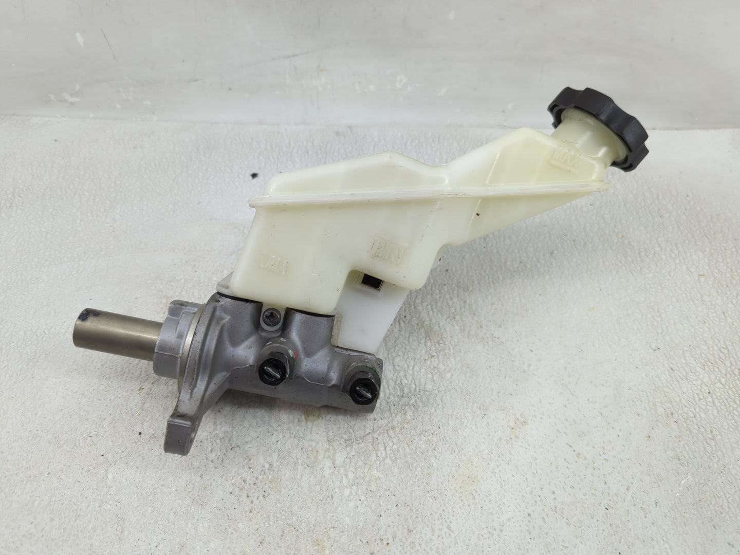 2016-2020 Kia Sorento Brake Master Cylinder - Oemusedautoparts1.com
