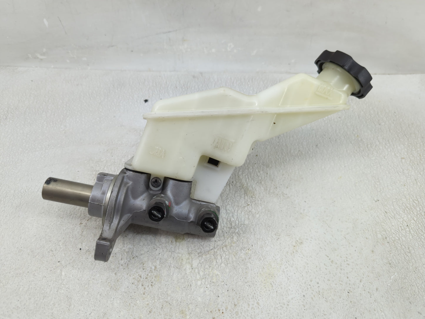 2016-2020 Kia Sorento Brake Master Cylinder - Oemusedautoparts1.com