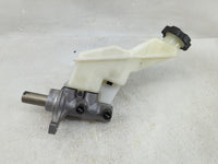 2016-2020 Kia Sorento Brake Master Cylinder - Oemusedautoparts1.com