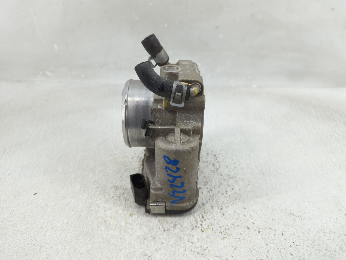 2016-2020 Kia Sorento Throttle Body P/N:35100-2G600 0 280 750 618 Fits Fits 2015 2016 2017 2018 2019 2020 2021 OEM Used Auto