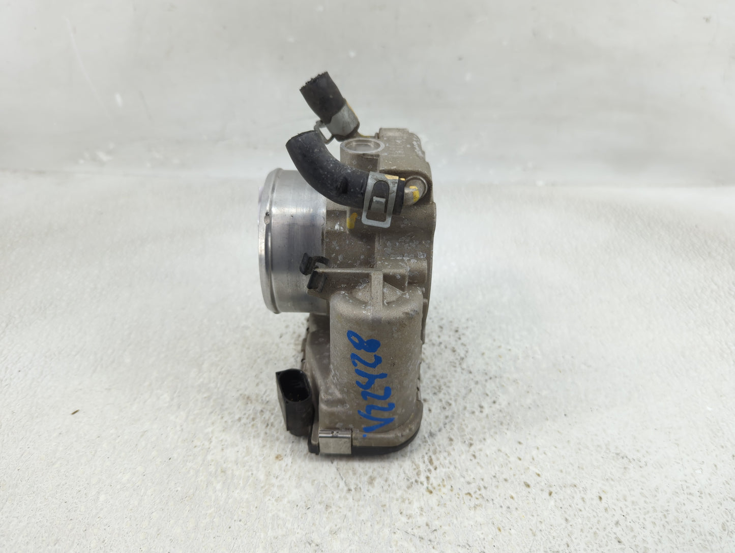 2016-2020 Kia Sorento Throttle Body P/N:35100-2G600 0 280 750 618 Fits Fits 2015 2016 2017 2018 2019 2020 2021 OEM Used Auto