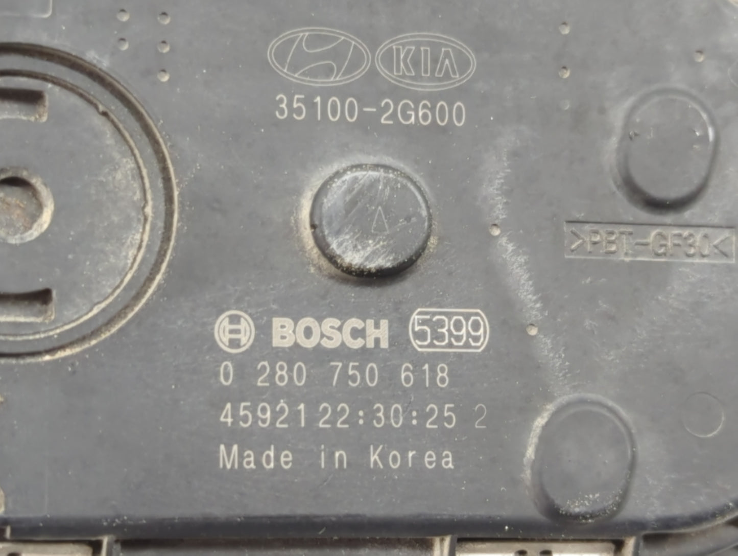 2016-2020 Kia Sorento Throttle Body P/N:35100-2G600 0 280 750 618 Fits Fits 2015 2016 2017 2018 2019 2020 2021 OEM Used Auto