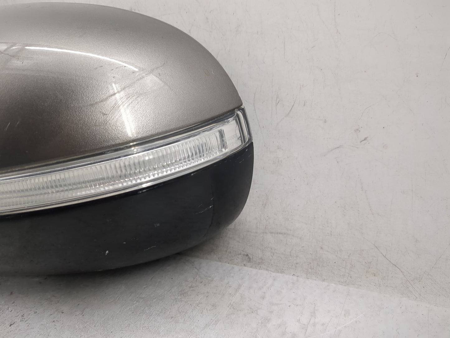 2016 Kia Sorento Driver Side View Mirror - Left Door Mirror OEM Used - Oemusedautoparts1.com