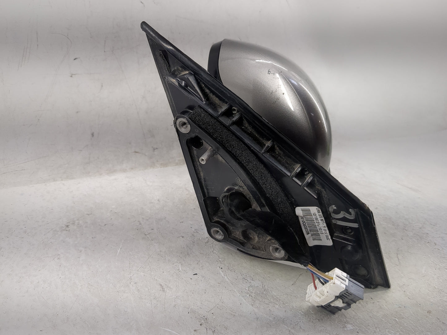 2016 Kia Sorento Driver Side View Mirror - Left Door Mirror OEM Used - Oemusedautoparts1.com