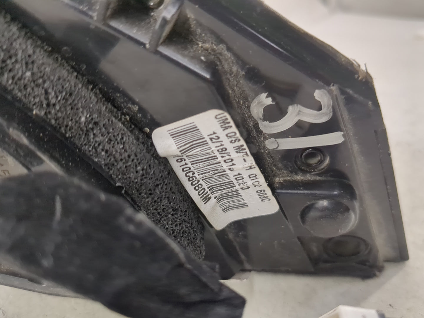 2016 Kia Sorento Driver Side View Mirror - Left Door Mirror OEM Used - Oemusedautoparts1.com