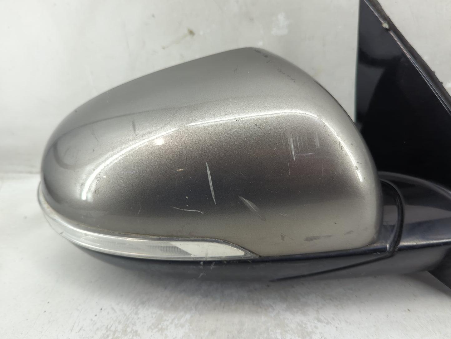 2016-2020 Kia Sorento Passenger Side View Mirror - Right Door Mirror OEM Used - Oemusedautoparts1.com