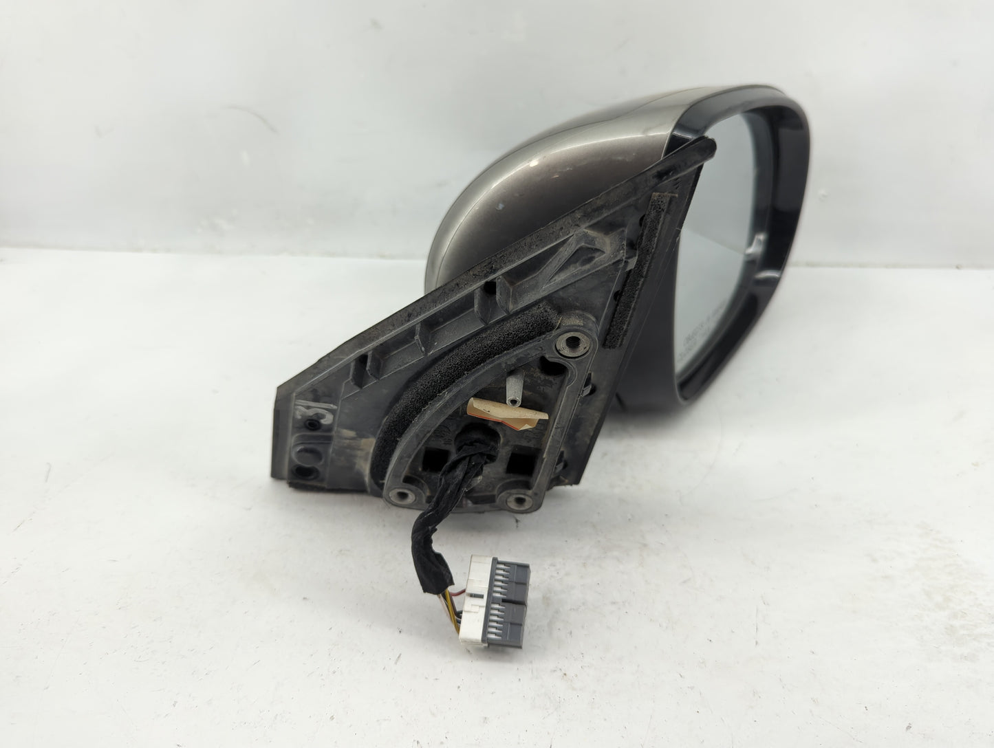 2016-2020 Kia Sorento Passenger Side View Mirror - Right Door Mirror OEM Used - Oemusedautoparts1.com
