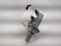 2016-2020 Kia Sorento Brake Master Cylinder - Oemusedautoparts1.com