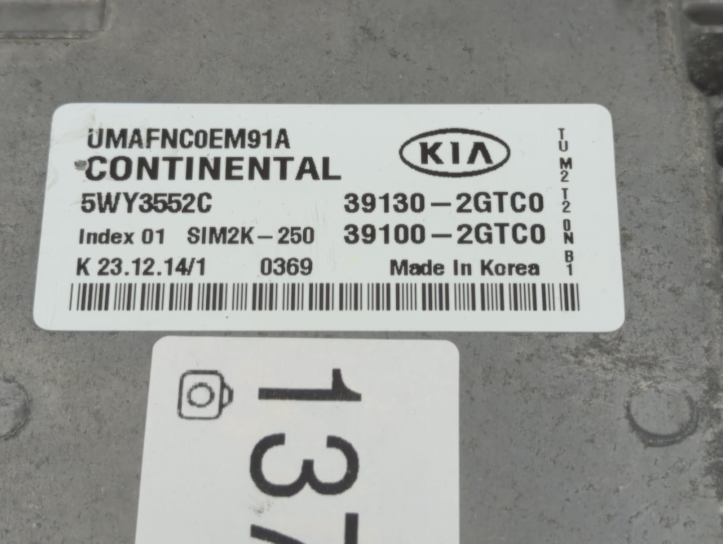 2016 Kia Sorento PCM Engine Control Computer ECU ECM PCU OEM P/N:39100-2GTC0 39130-2GTC0, 39100-2GTC1, 39130-2GTC1 Fits OEM 