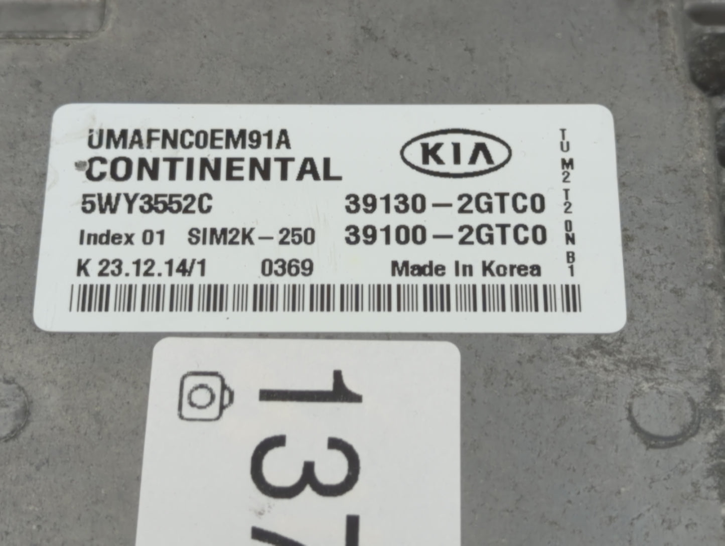 2016 Kia Sorento PCM Engine Control Computer ECU ECM PCU OEM P/N:39100-2GTC0 39130-2GTC0, 39100-2GTC1, 39130-2GTC1 Fits OEM 