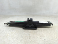 2016 Kia Sorento Spare Scissor Car Jack - Oemusedautoparts1.com
