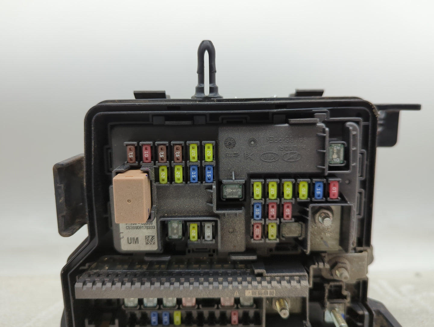 2016-2018 Kia Sorento Fusebox Fuse Box Panel Relay Module P/N:91941-C6020 Fits Fits 2016 2017 2018 OEM Used Auto Parts - Oem