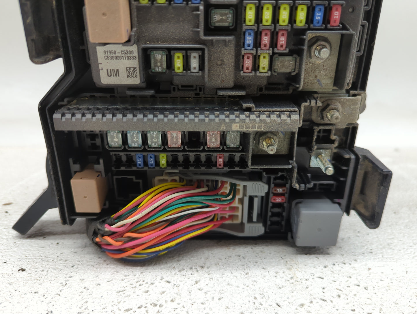 2016-2018 Kia Sorento Fusebox Fuse Box Panel Relay Module P/N:91941-C6020 Fits Fits 2016 2017 2018 OEM Used Auto Parts - Oem