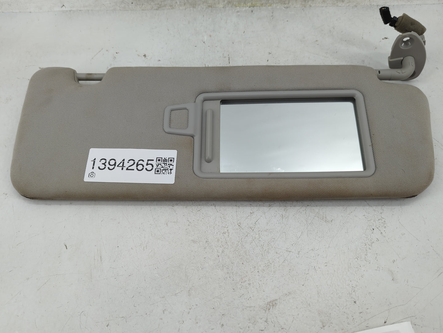2016-2020 Kia Sorento Sun Visor Shade Replacement Passenger Right Mirror Fits Fits 2016 2017 2018 2019 2020 OEM Used Auto Pa
