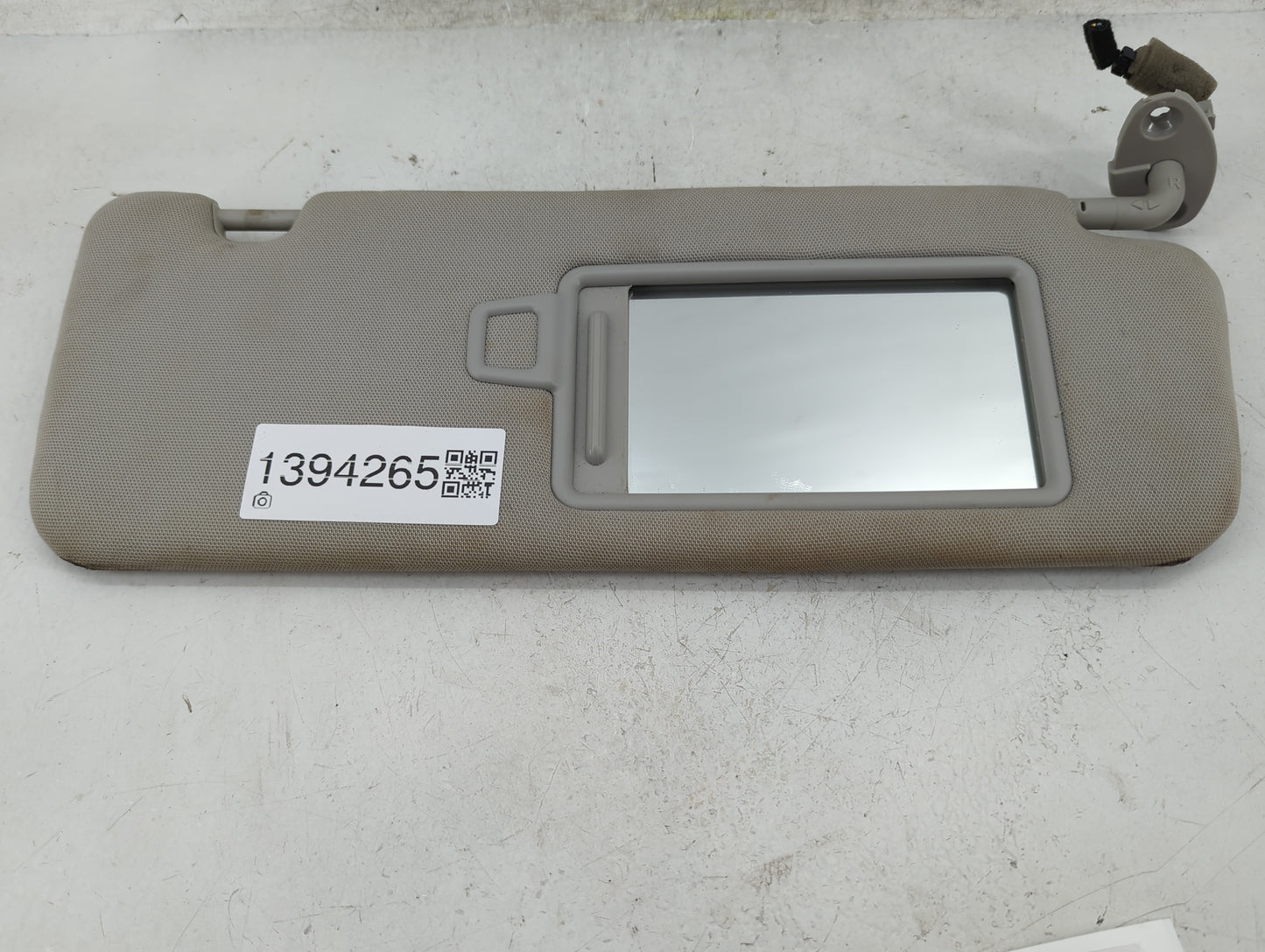 2016-2020 Kia Sorento Sun Visor Shade Replacement Passenger Right Mirror Fits Fits 2016 2017 2018 2019 2020 OEM Used Auto Pa