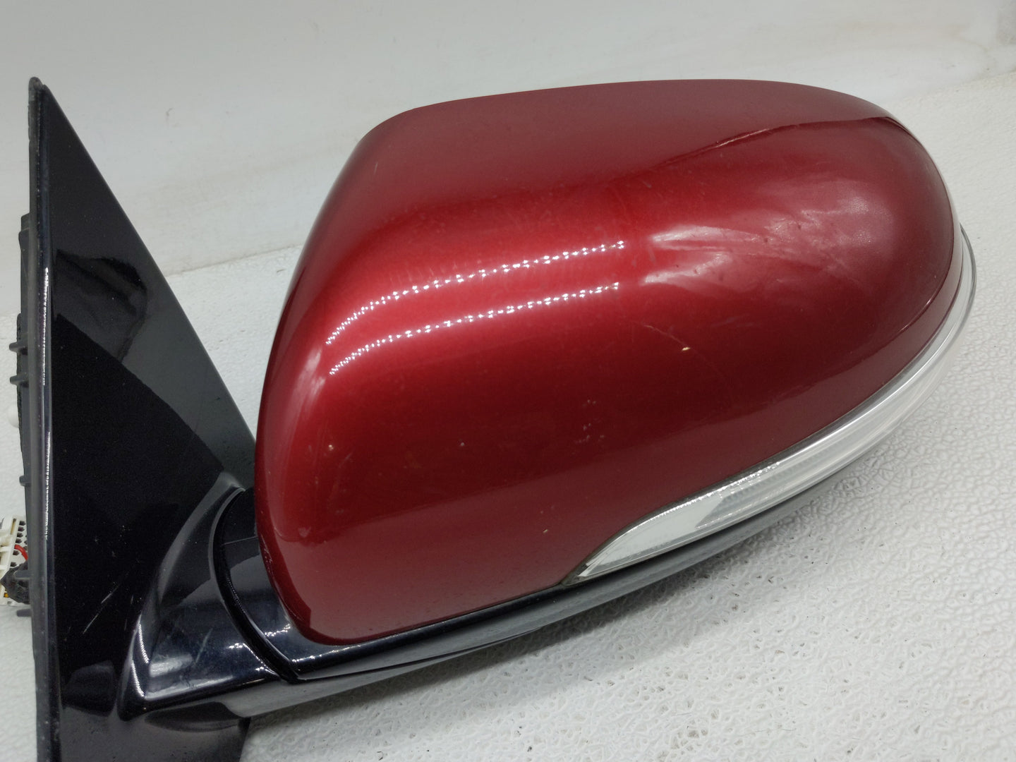 2016-2020 Kia Sorento Driver Side View Mirror - Left Door Mirror OEM Used - Oemusedautoparts1.com