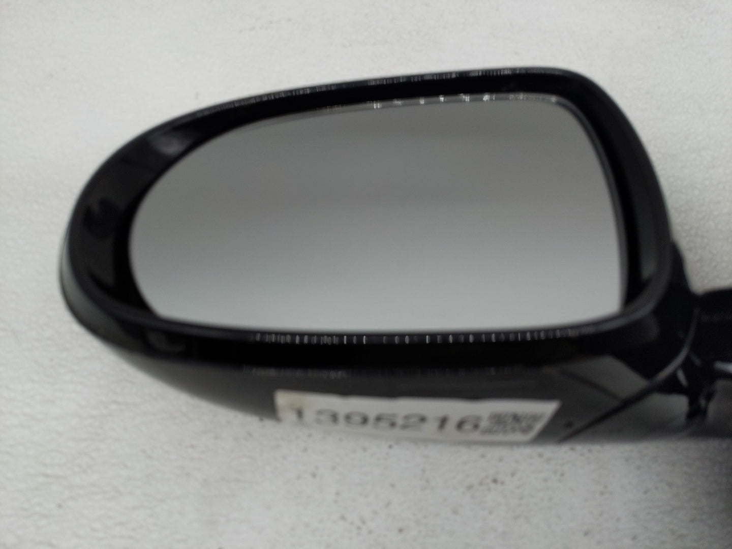 2016-2020 Kia Sorento Driver Side View Mirror - Left Door Mirror OEM Used - Oemusedautoparts1.com