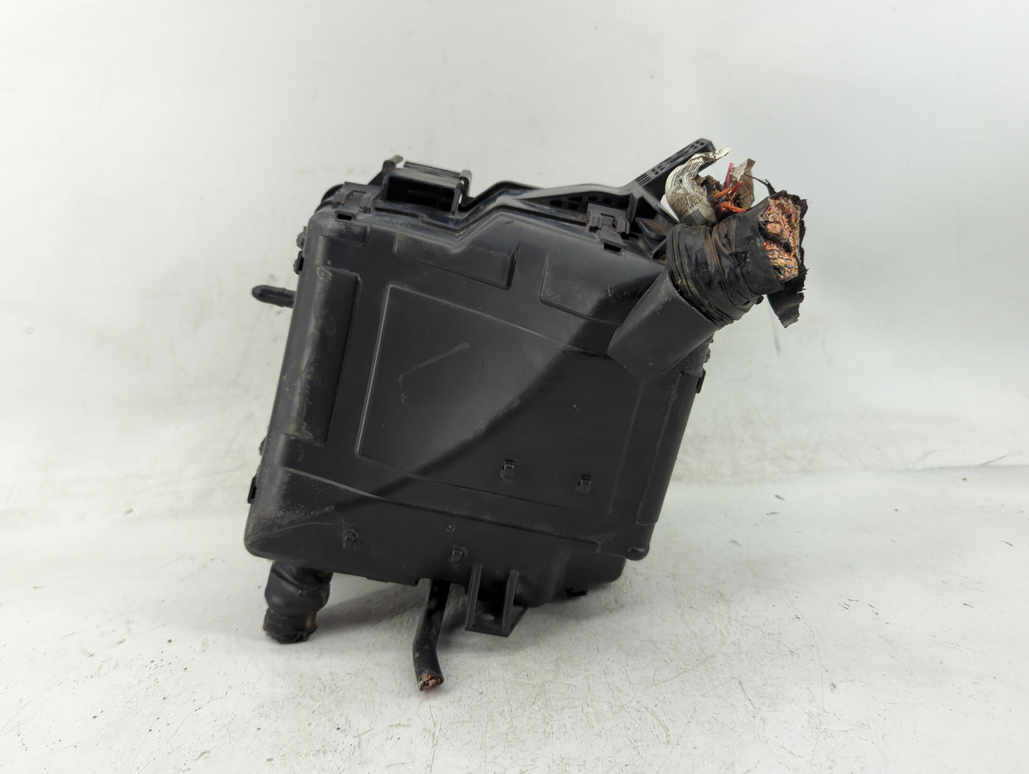2016-2018 Kia Sorento Fusebox Fuse Box Panel Relay Module P/N:91941-C6020 Fits Fits 2016 2017 2018 OEM Used Auto Parts - Oem