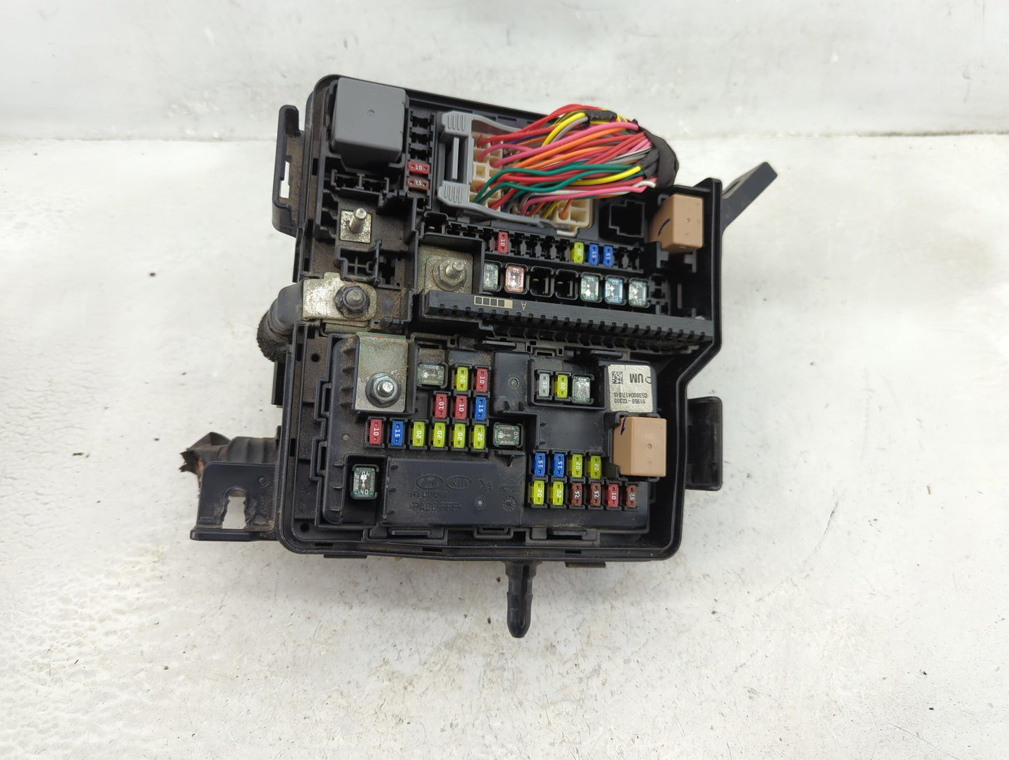 2016-2018 Kia Sorento Fusebox Fuse Box Panel Relay Module P/N:91851-C6200 Fits Fits 2016 2017 2018 OEM Used Auto Parts - Oem