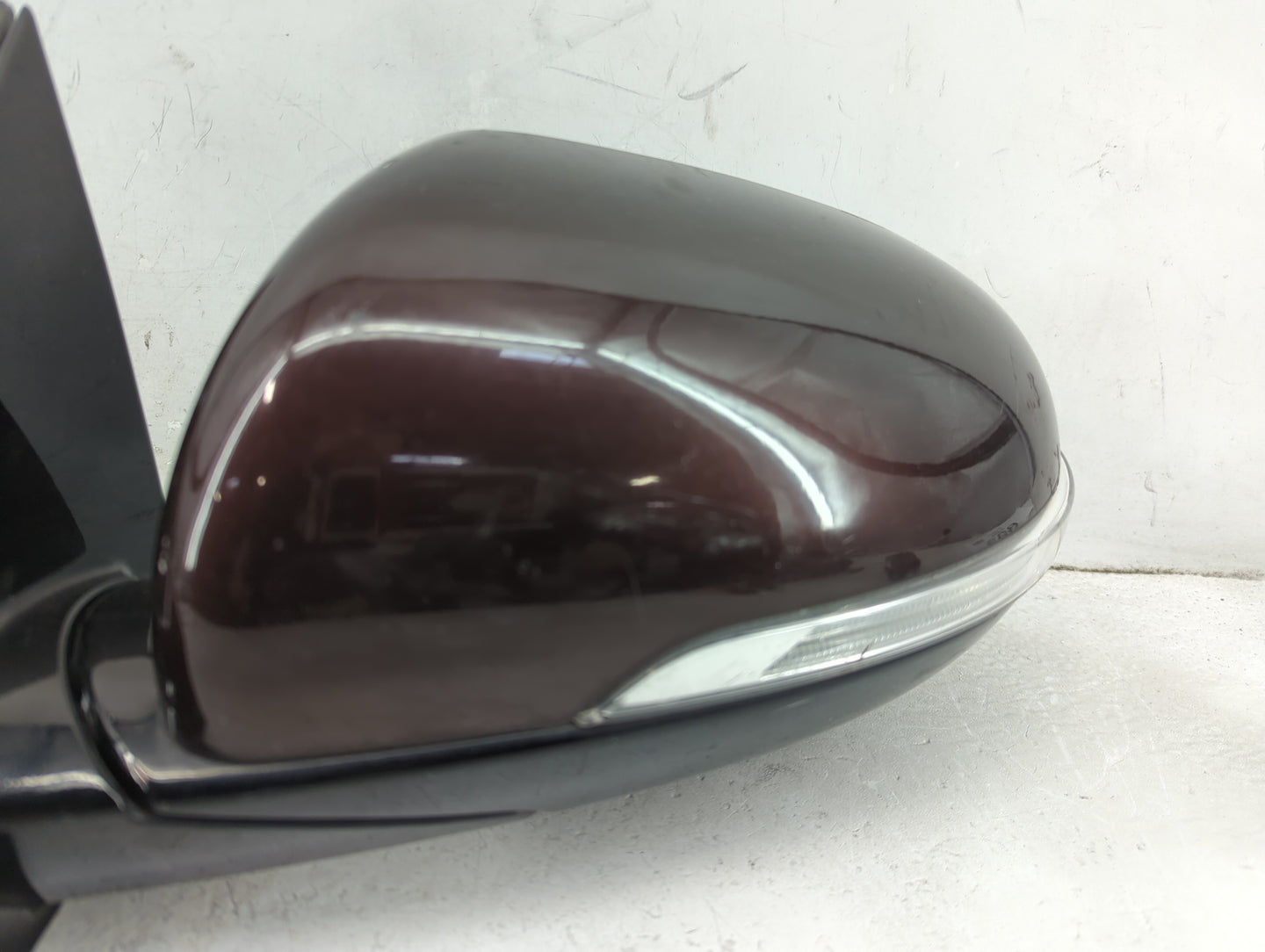 2016-2020 Kia Sorento Driver Side View Mirror - Left Door Mirror OEM Used - Oemusedautoparts1.com