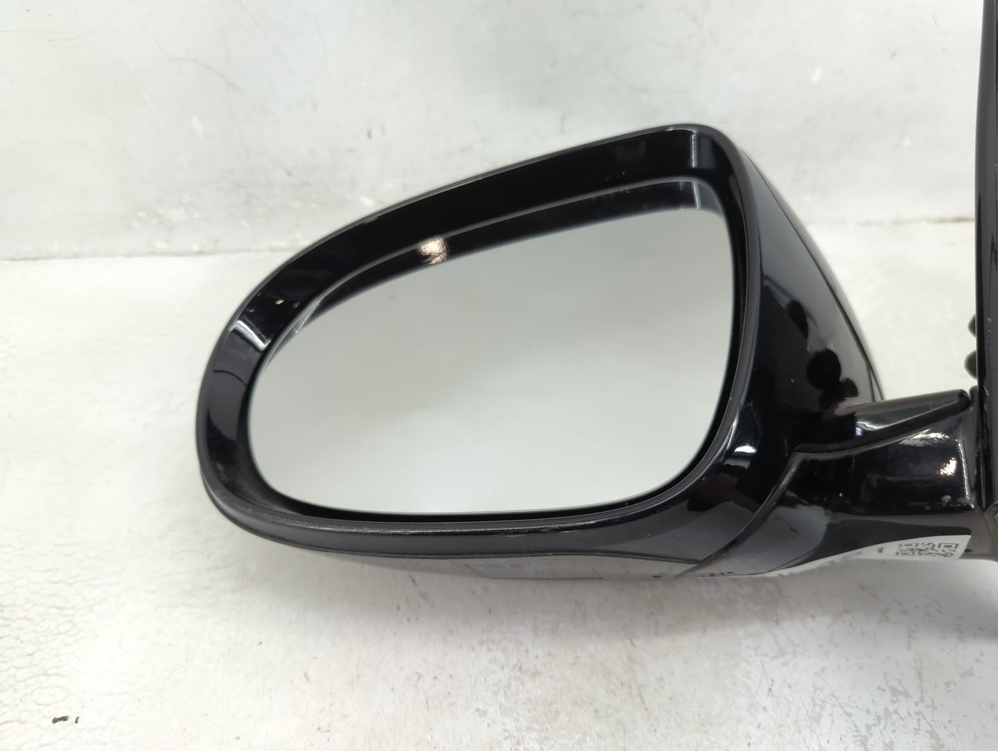 2016-2020 Kia Sorento Driver Side View Mirror - Left Door Mirror OEM Used - Oemusedautoparts1.com