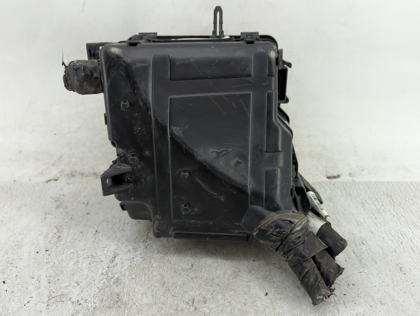2016-2018 Kia Sorento Fusebox Fuse Box Panel Relay Module Fits Fits 2016 2017 2018 OEM Used Auto Parts - Oemusedautoparts1.c