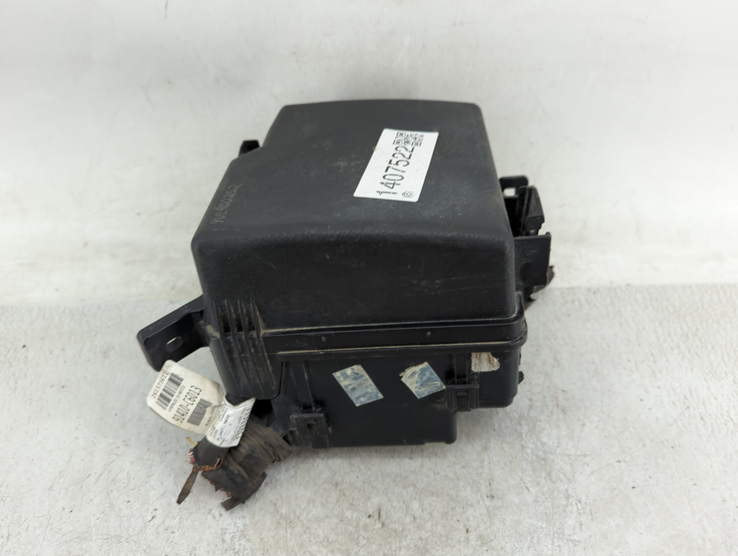 2016-2018 Kia Sorento Fusebox Fuse Box Panel Relay Module P/N:91200C6040 Fits Fits 2016 2017 2018 OEM Used Auto Parts - Oemu