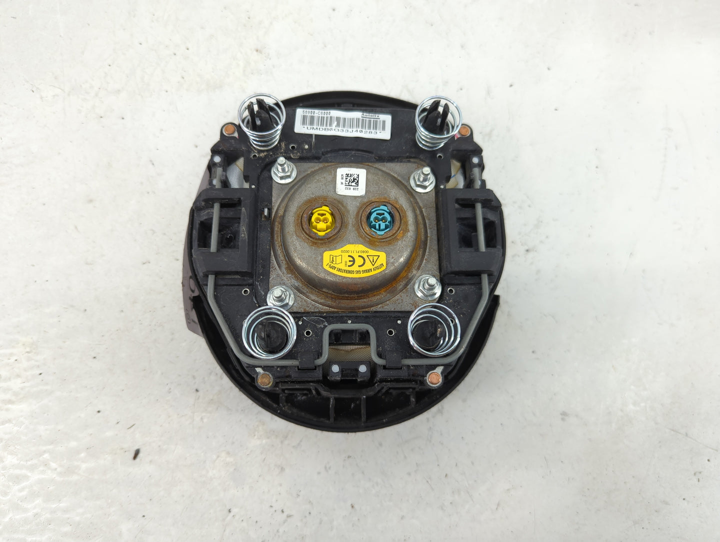 2016-2018 Kia Sorento Air Bag Driver Left Steering Wheel Mounted Fits Fits 2016 2017 2018 OEM Used Auto Parts - Oemusedautop