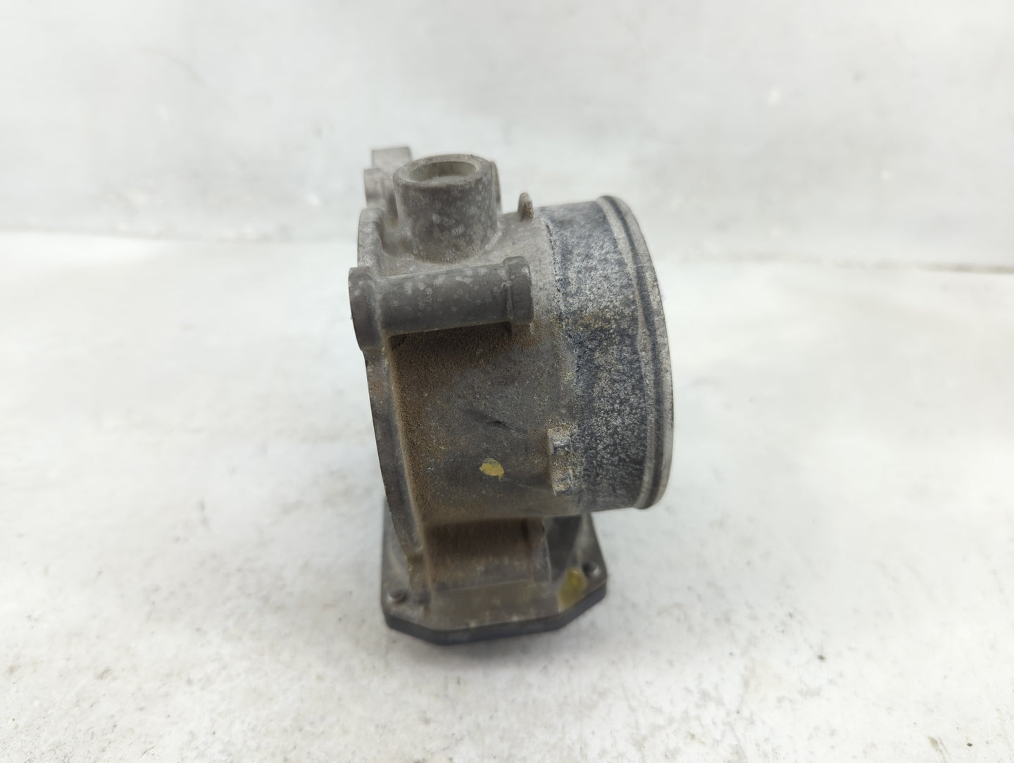 2014-2018 Kia Sorento Throttle Body P/N:35100-3CAA0 Fits Fits 2012 2013 2014 2015 2016 2017 2018 OEM Used Auto Parts - Oemus