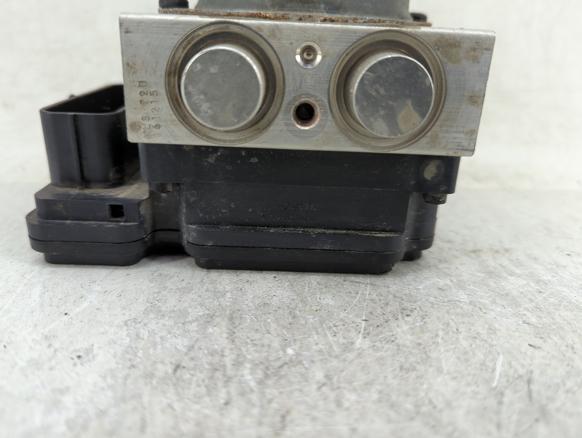 2016-2018 Kia Sorento Anti-Lock Brake ABS Pump Module Actuator OEM P/N:58900-C6840 Fits Fits 2016 2017 2018 OEM Used Auto Pa