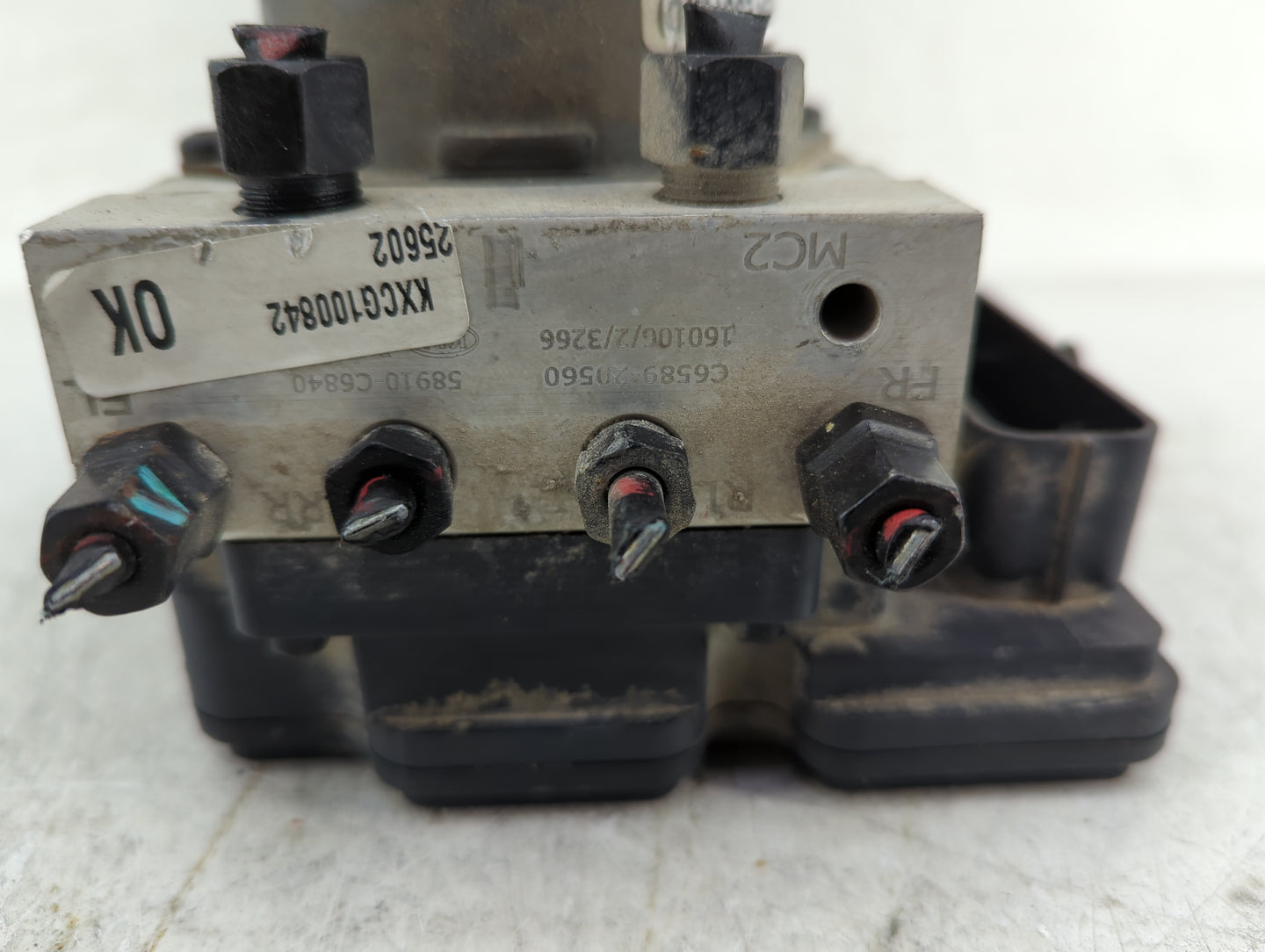 2016-2018 Kia Sorento ABS Pump Control Module Replacement P/N:58900-C6840 Fits Fits 2016 2017 2018 OEM Used Auto Parts - Oem