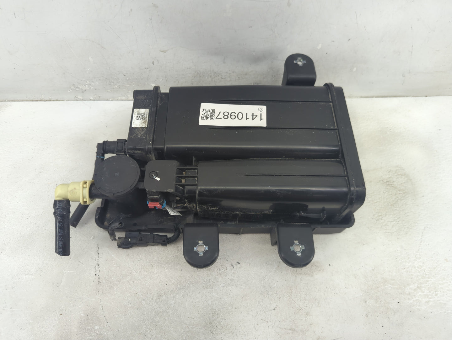 2016 Kia Sorento Fuel Vapor Charcoal Canister - Oemusedautoparts1.com