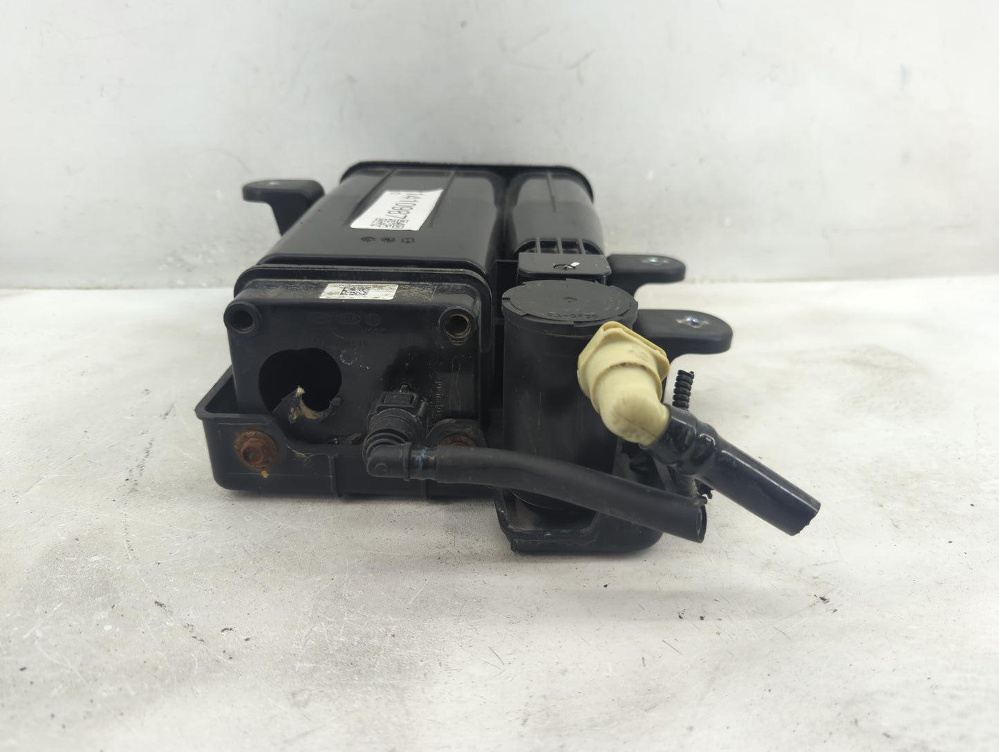2016 Kia Sorento Fuel Vapor Charcoal Canister - Oemusedautoparts1.com
